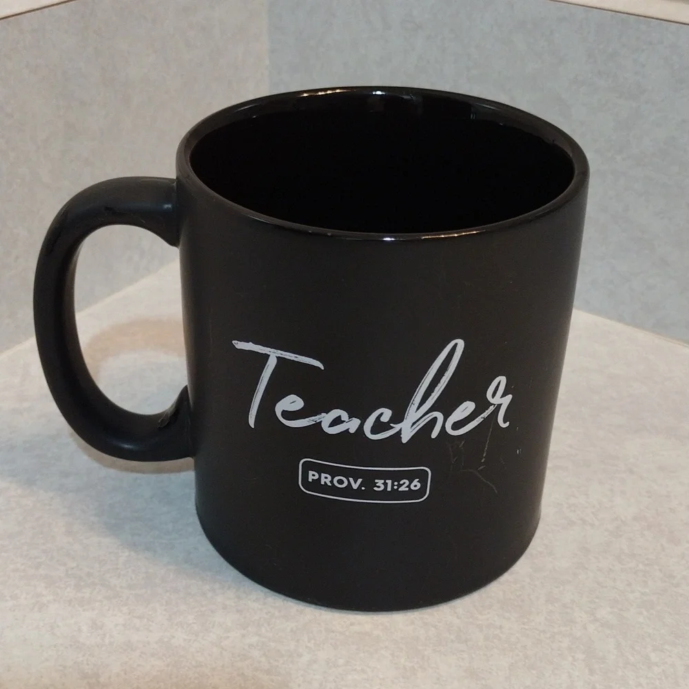 Lighthouse cup. - Picture 1 of 7